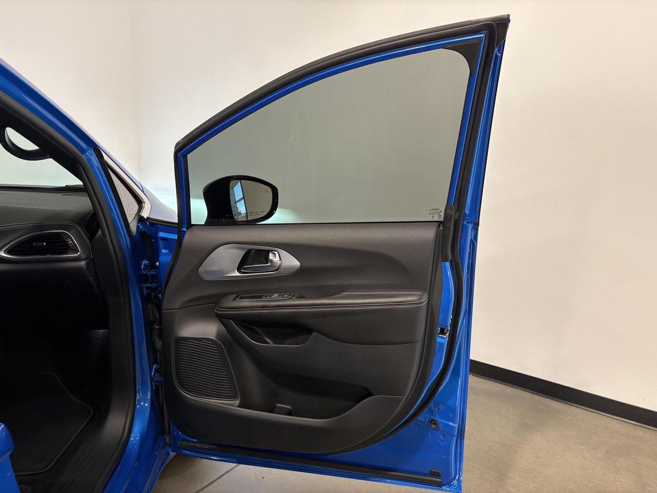 2026 Chrysler Pacifica Limited Parker CO