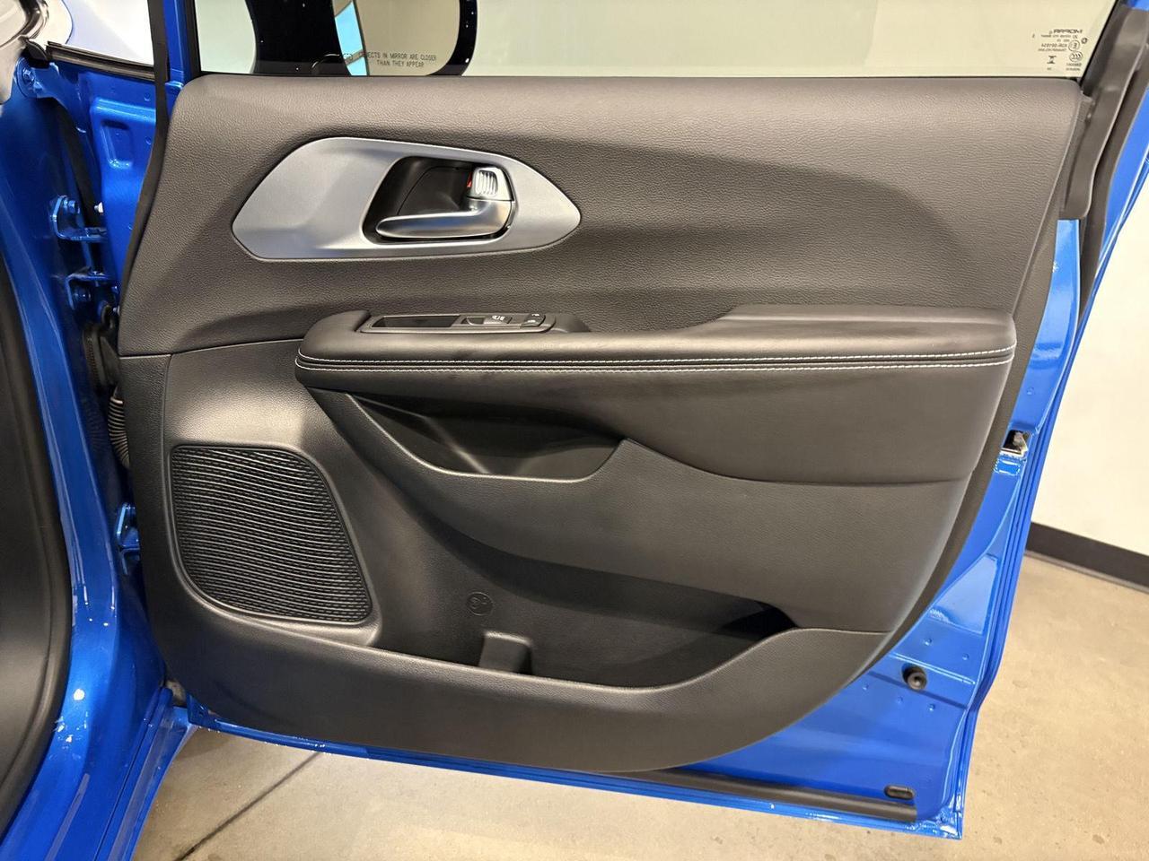 2026 Chrysler Pacifica Limited Parker CO