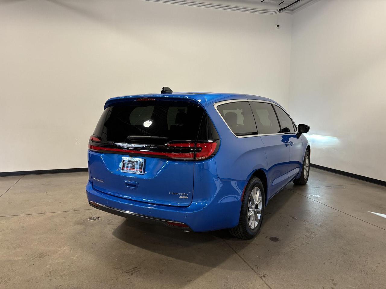 2026 Chrysler Pacifica Limited Parker CO