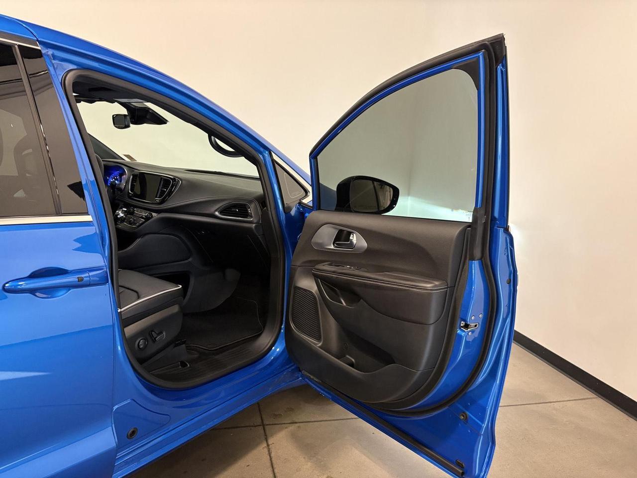 2026 Chrysler Pacifica Limited Parker CO