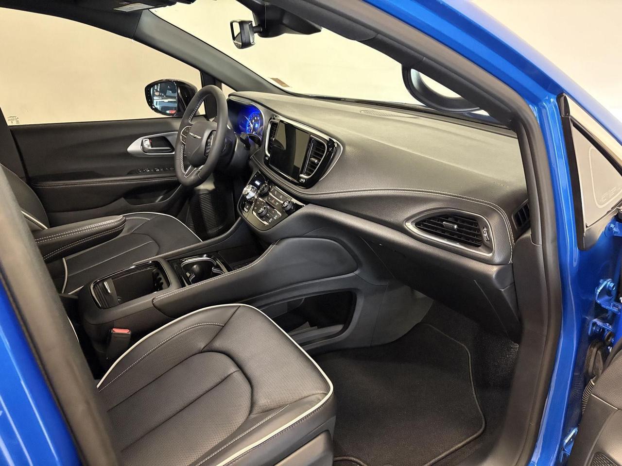 2026 Chrysler Pacifica Limited Parker CO