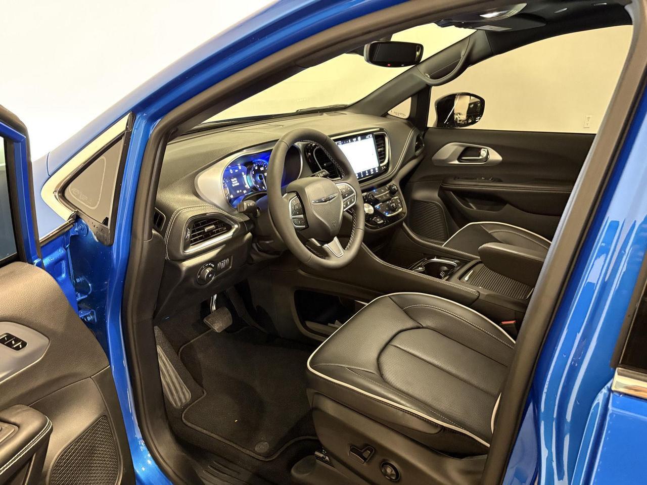 2026 Chrysler Pacifica Limited Parker CO