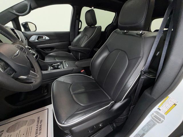 2026 Chrysler Pacifica Limited Pine River MN