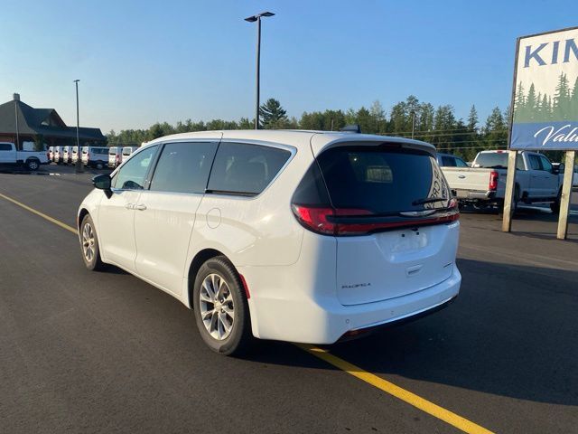 2026 Chrysler Pacifica Limited Pine River MN