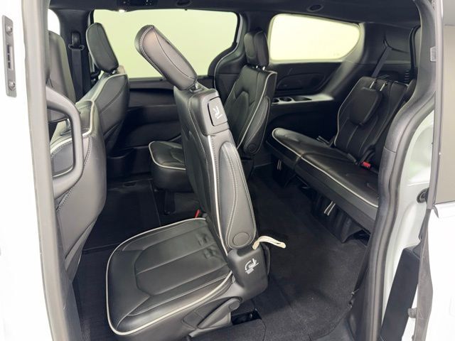 2026 Chrysler Pacifica Limited Pine River MN