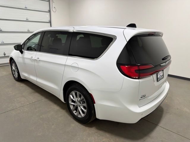 2026 Chrysler Pacifica Limited Pine River MN
