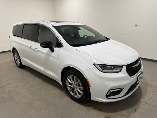 2026 Chrysler Pacifica Limited Pine River MN