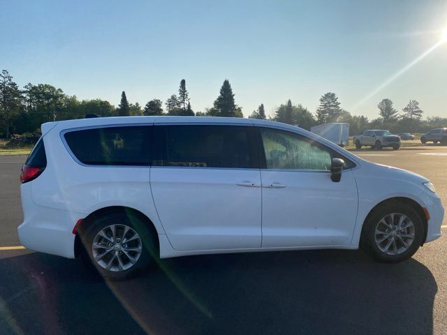 2026 Chrysler Pacifica Limited Pine River MN