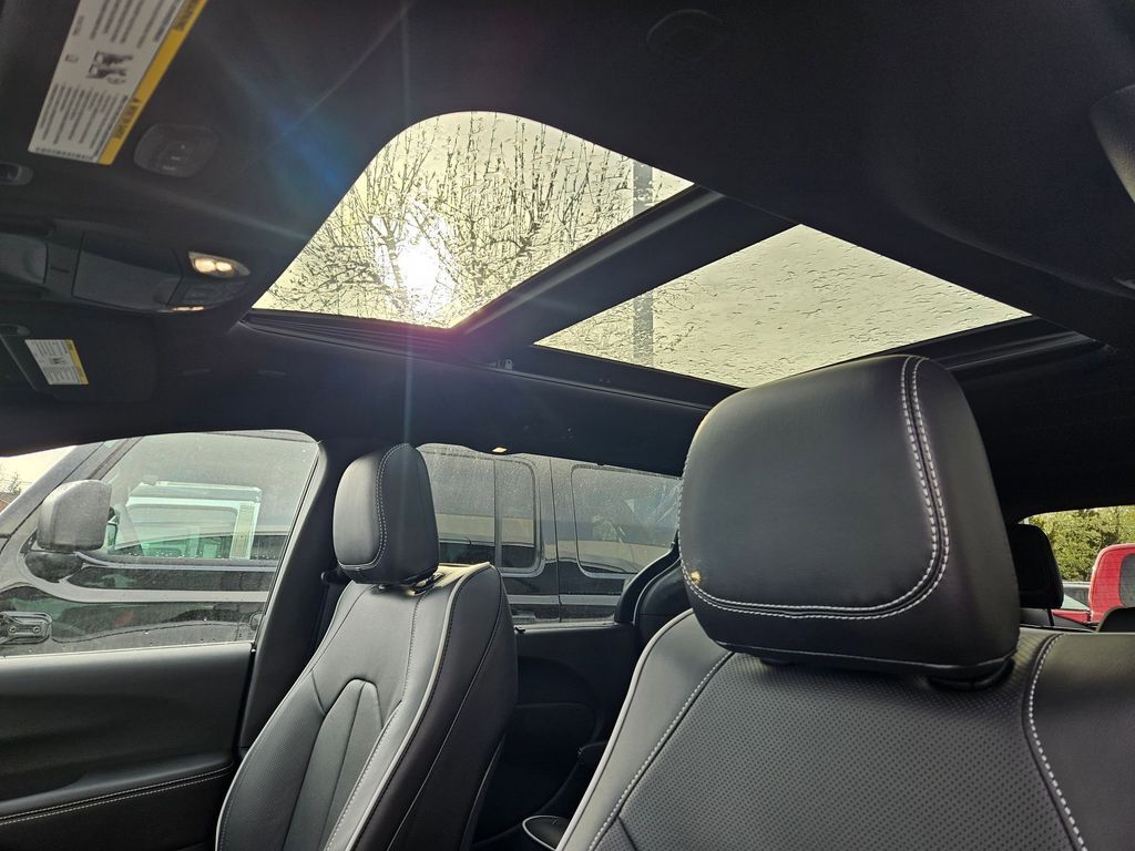 2026 Chrysler Pacifica Limited Gresham OR