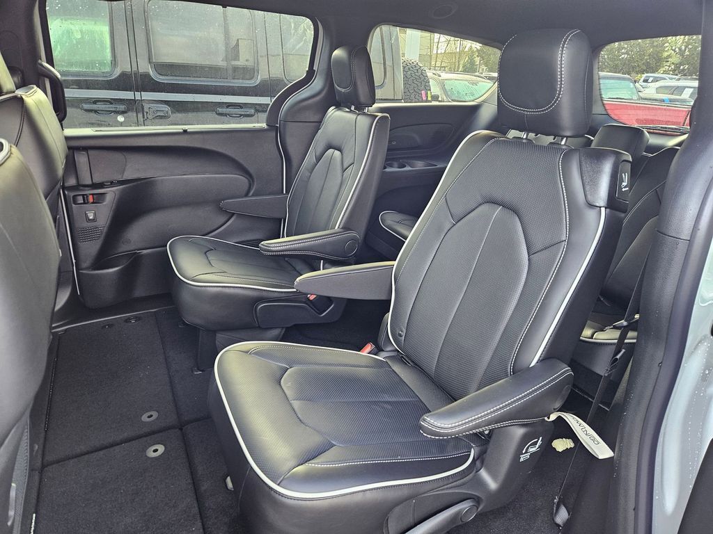 2026 Chrysler Pacifica Limited Gresham OR