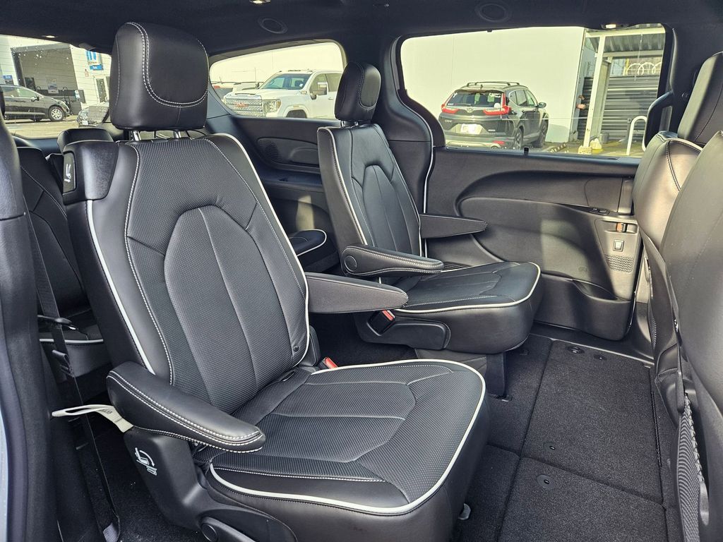 2026 Chrysler Pacifica Limited Gresham OR