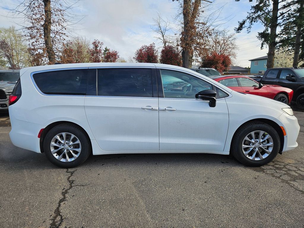 2026 Chrysler Pacifica Limited Gresham OR