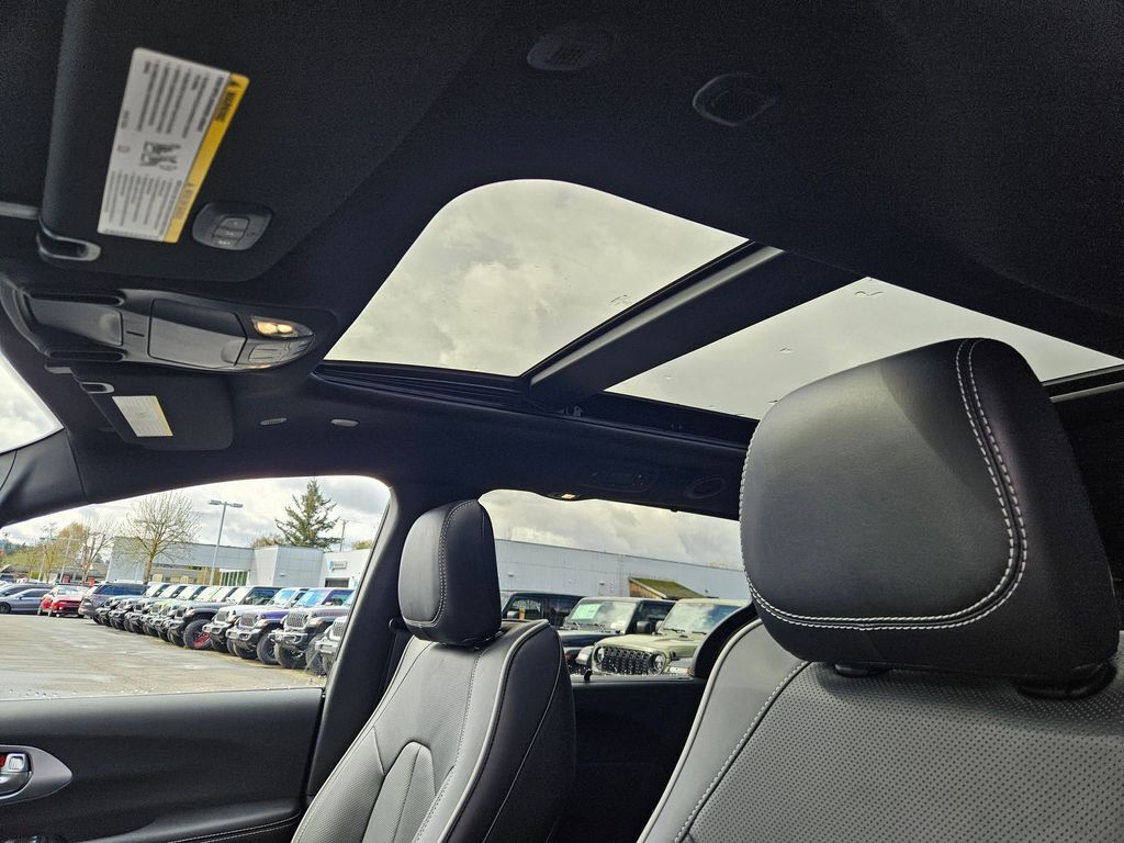 2026 Chrysler Pacifica Limited Gresham OR