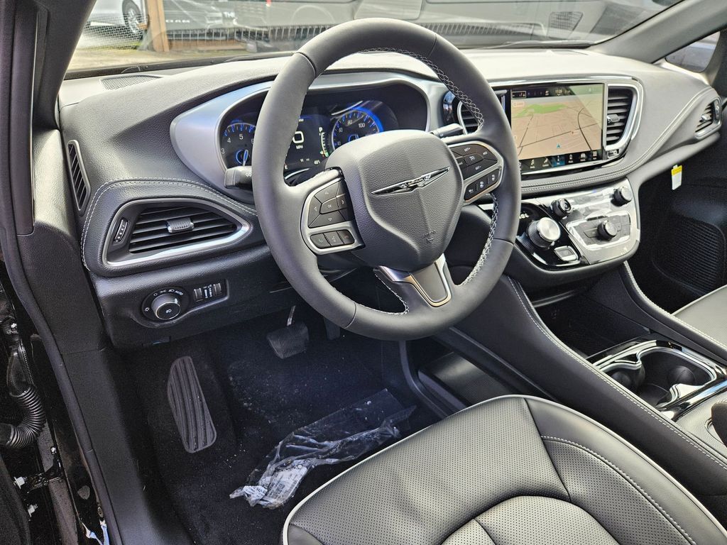 2026 Chrysler Pacifica Limited Gresham OR