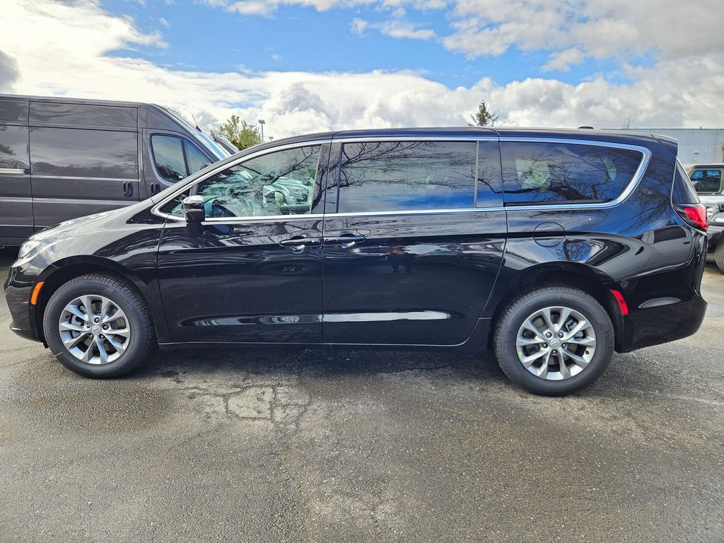 2026 Chrysler Pacifica Limited Gresham OR