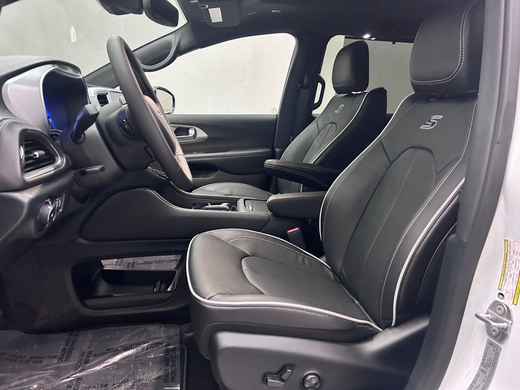 2026 Chrysler Pacifica Limited Portland OR