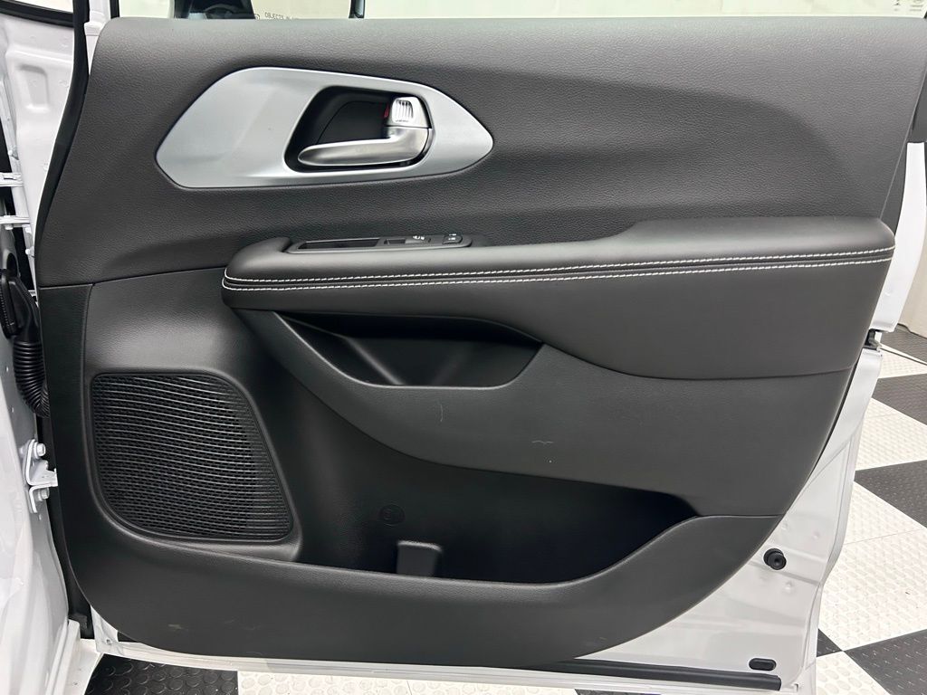 2026 Chrysler Pacifica Limited Portland OR