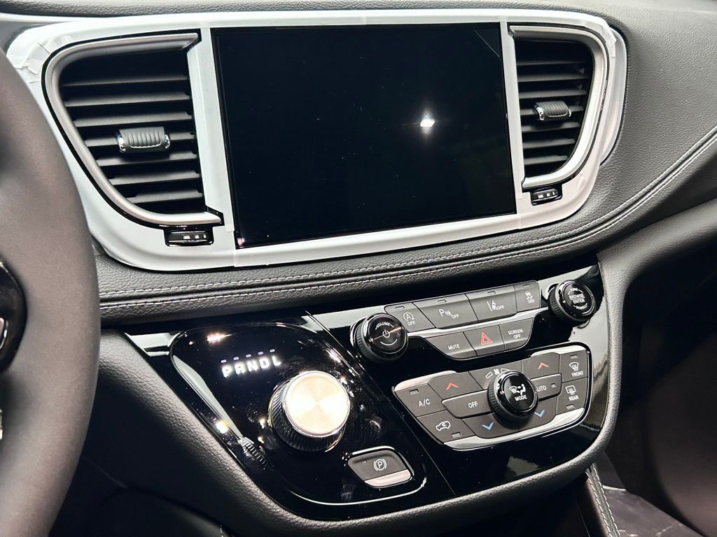 2026 Chrysler Pacifica Limited Portland OR