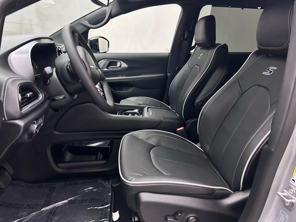 2026 Chrysler Pacifica Limited Portland OR