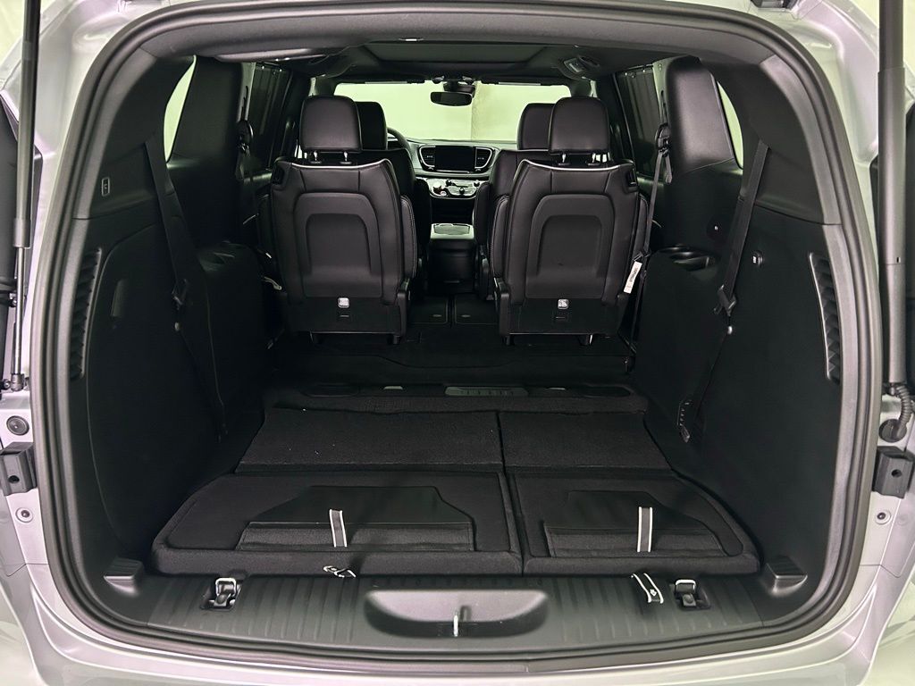 2026 Chrysler Pacifica Limited Portland OR