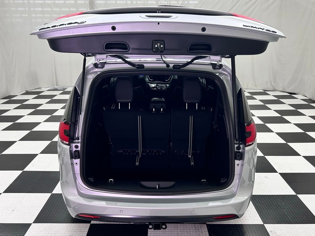 2026 Chrysler Pacifica Limited Portland OR