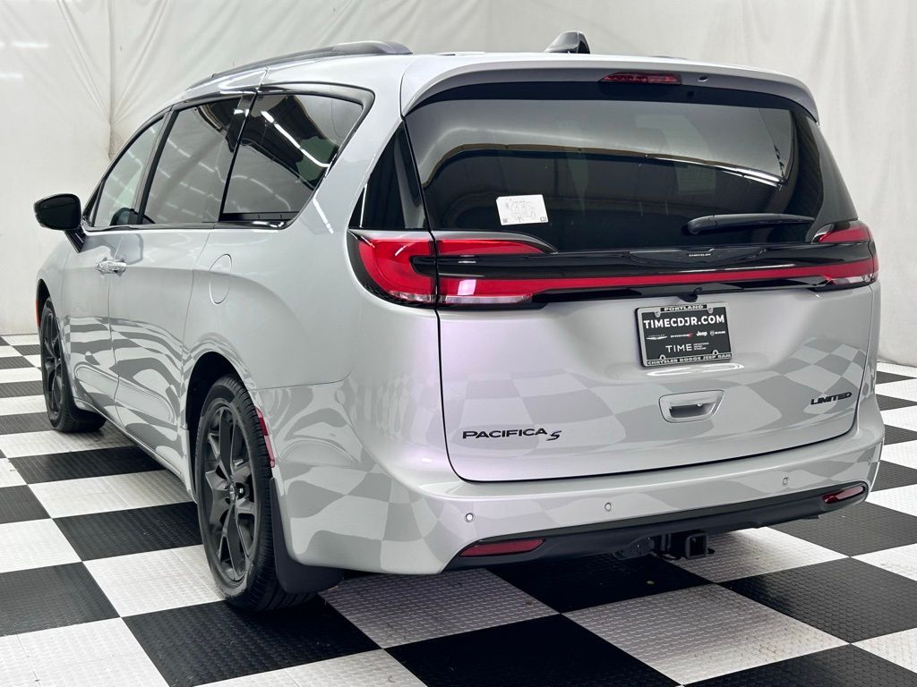 2026 Chrysler Pacifica Limited Portland OR
