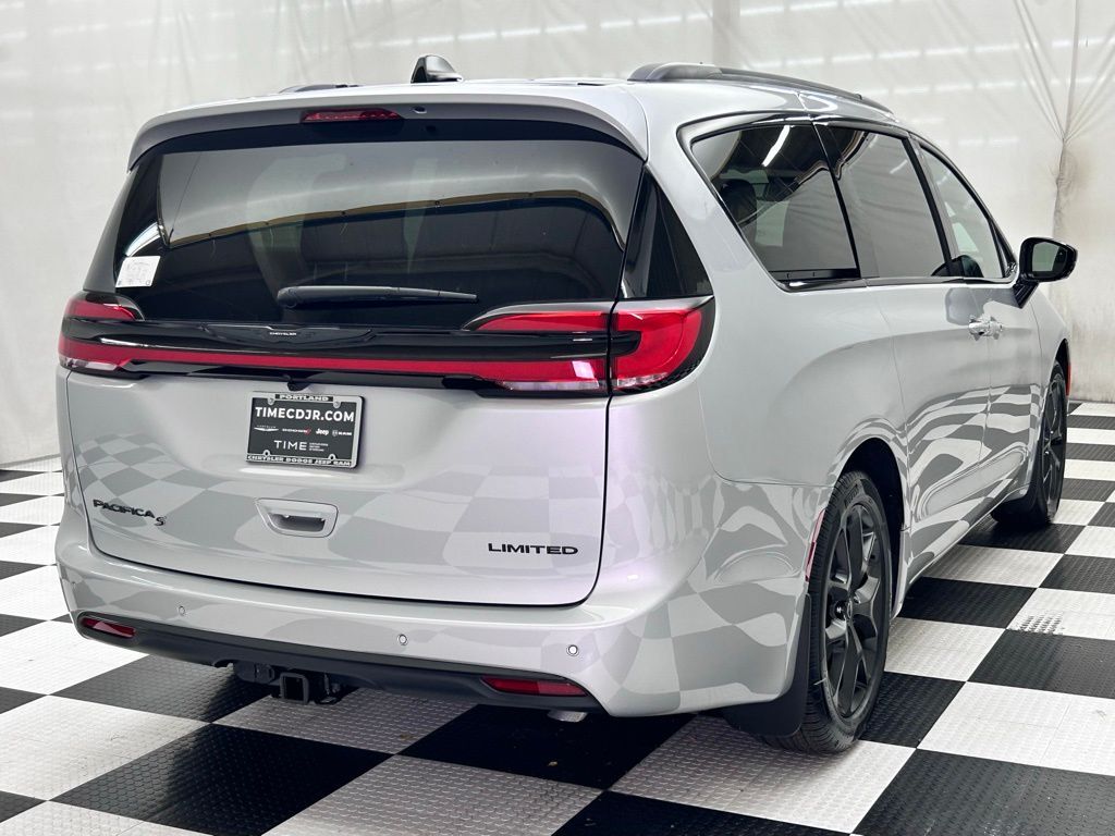 2026 Chrysler Pacifica Limited Portland OR