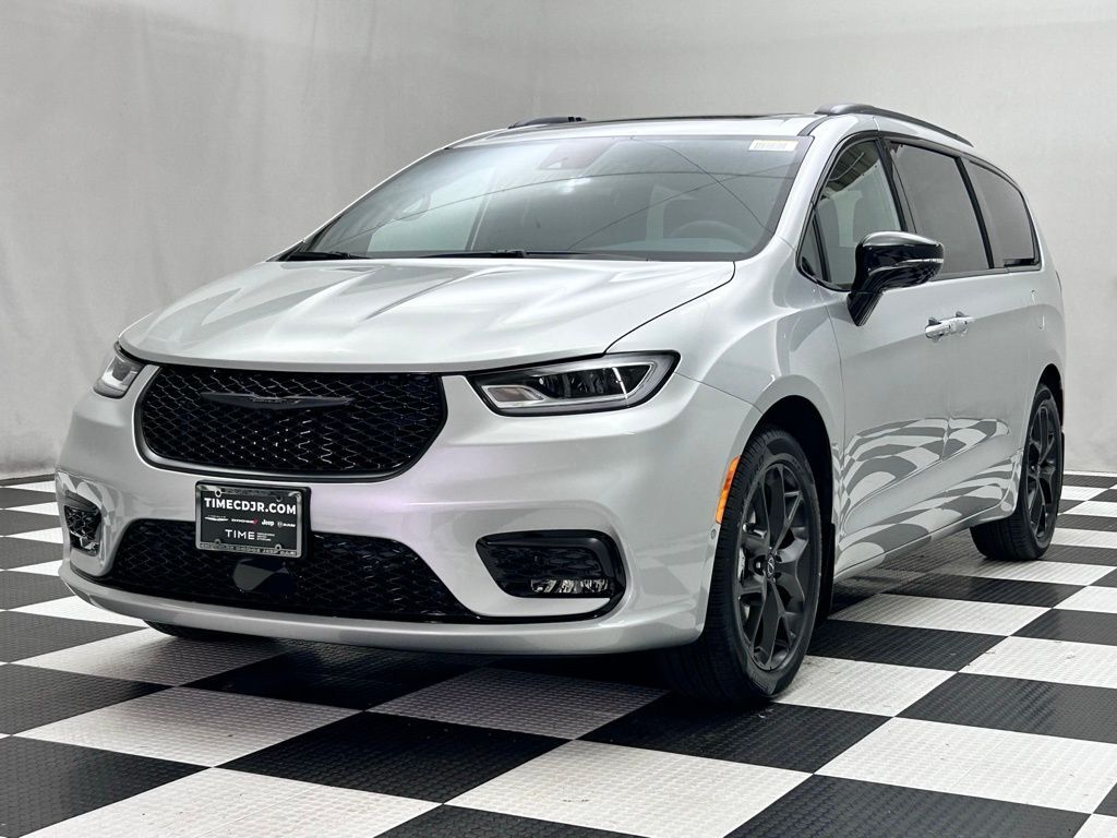 2026 Chrysler Pacifica Limited Portland OR