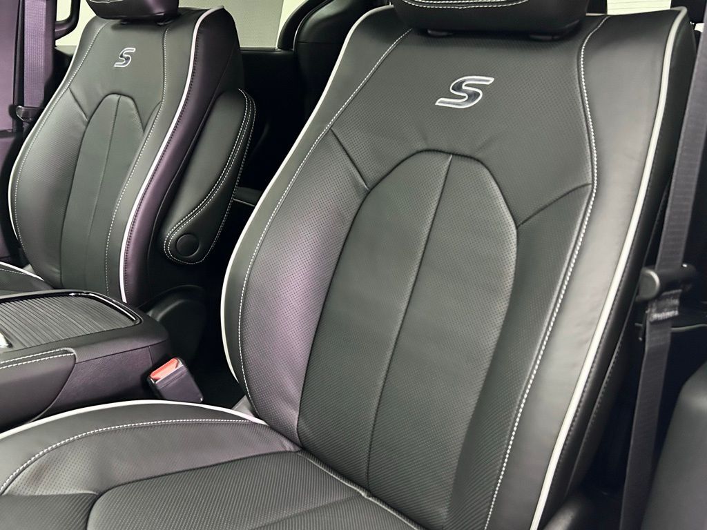 2026 Chrysler Pacifica Limited Portland OR