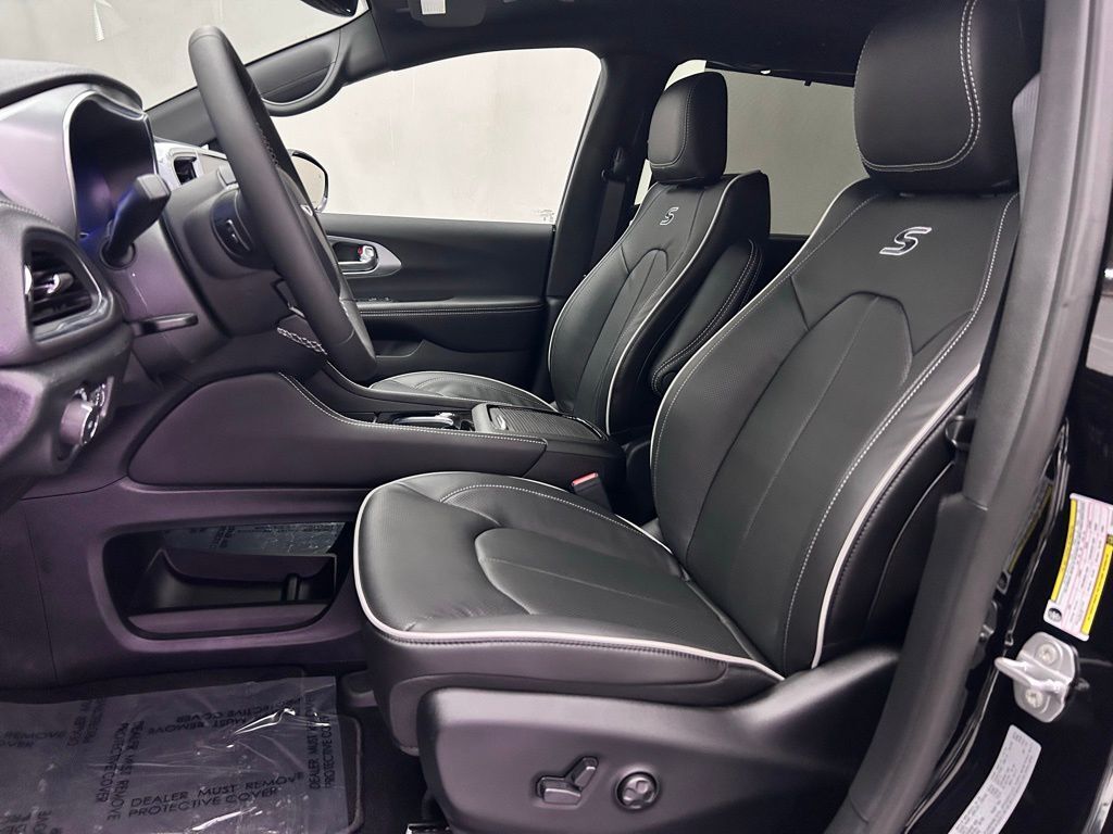 2026 Chrysler Pacifica Limited Portland OR