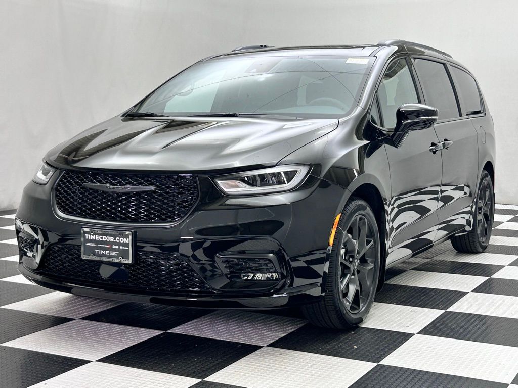 2026 Chrysler Pacifica Limited Portland OR