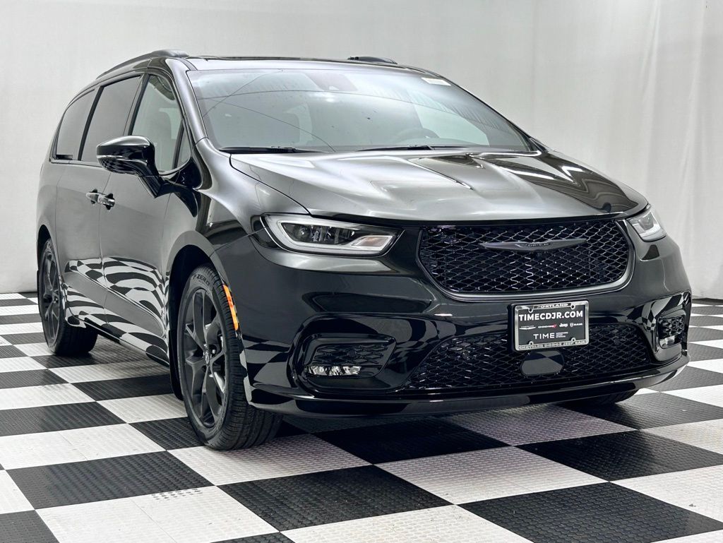 2026 Chrysler Pacifica Limited Portland OR