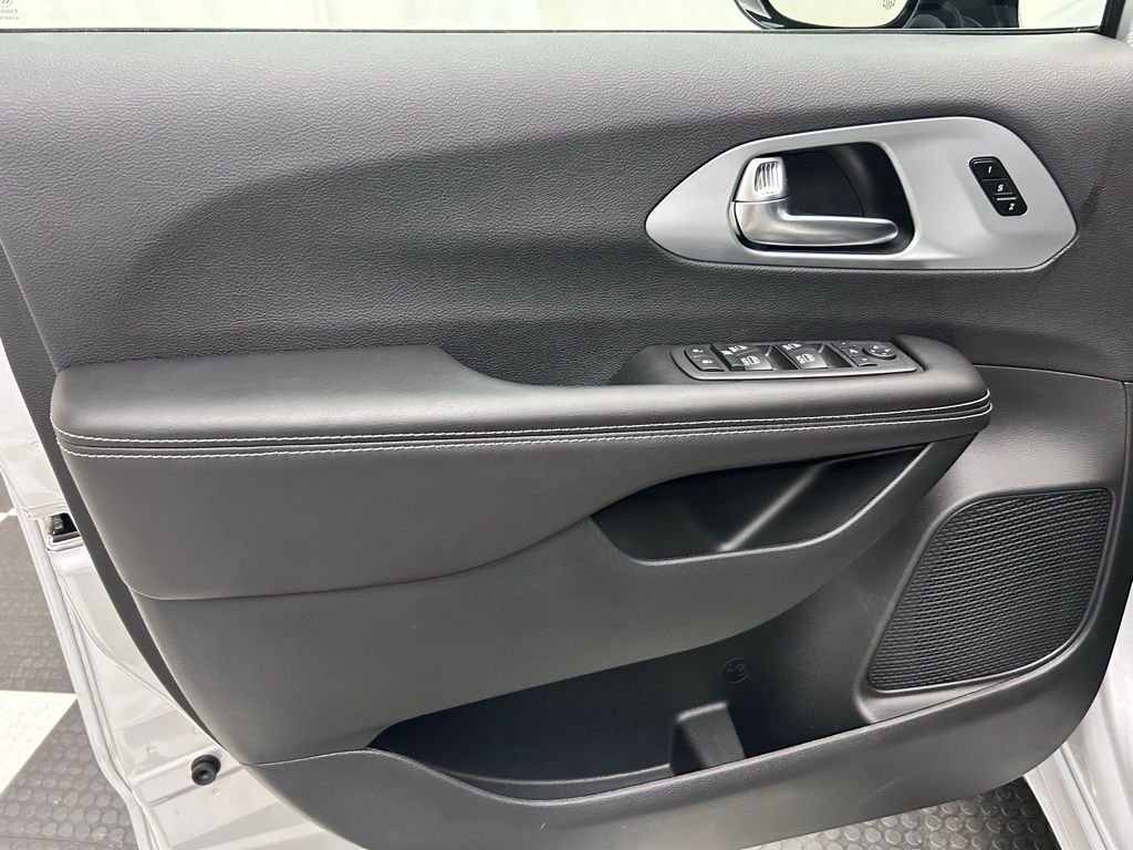 2026 Chrysler Pacifica Limited Portland OR