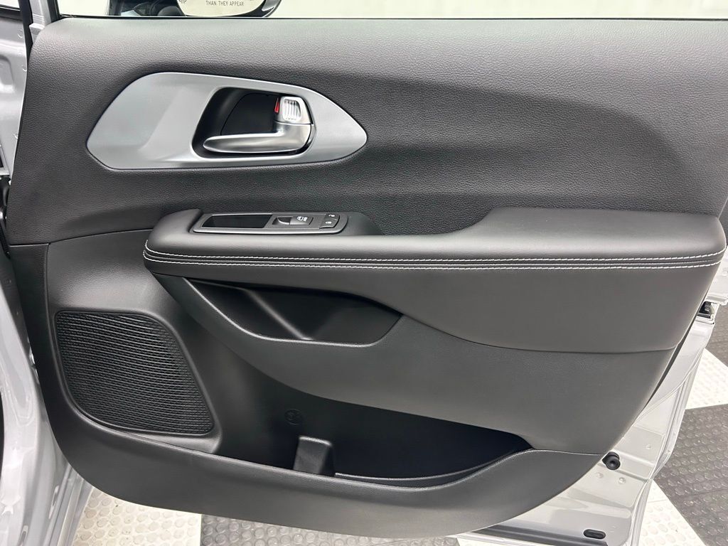 2026 Chrysler Pacifica Limited Portland OR