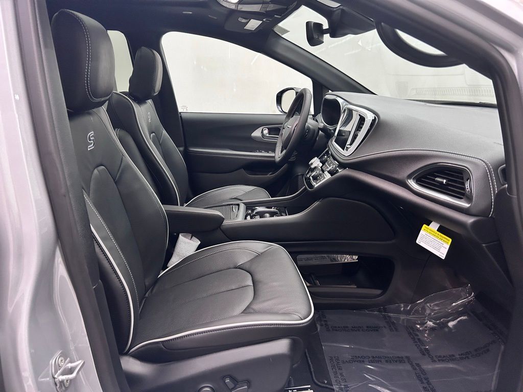2026 Chrysler Pacifica Limited Portland OR