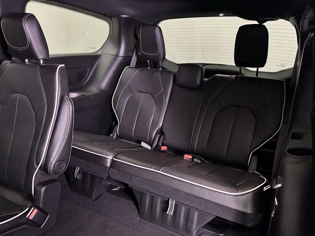 2026 Chrysler Pacifica Limited Portland OR