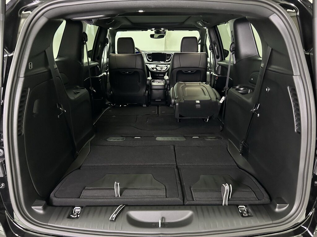 2026 Chrysler Pacifica Limited Portland OR