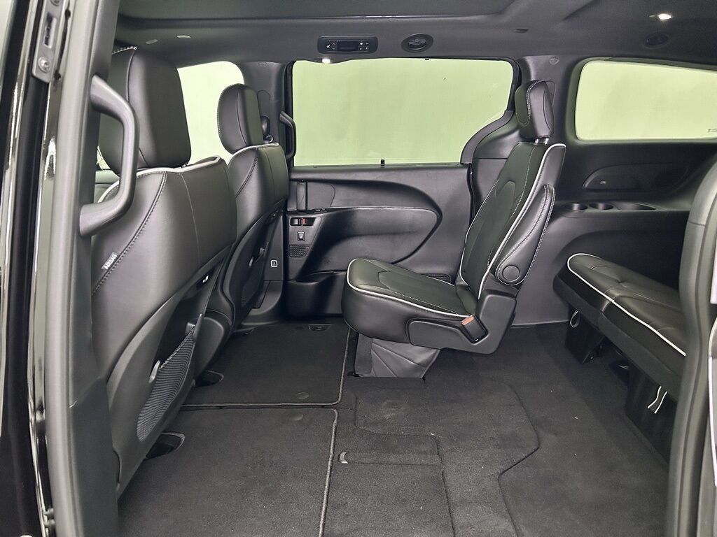 2026 Chrysler Pacifica Limited Portland OR
