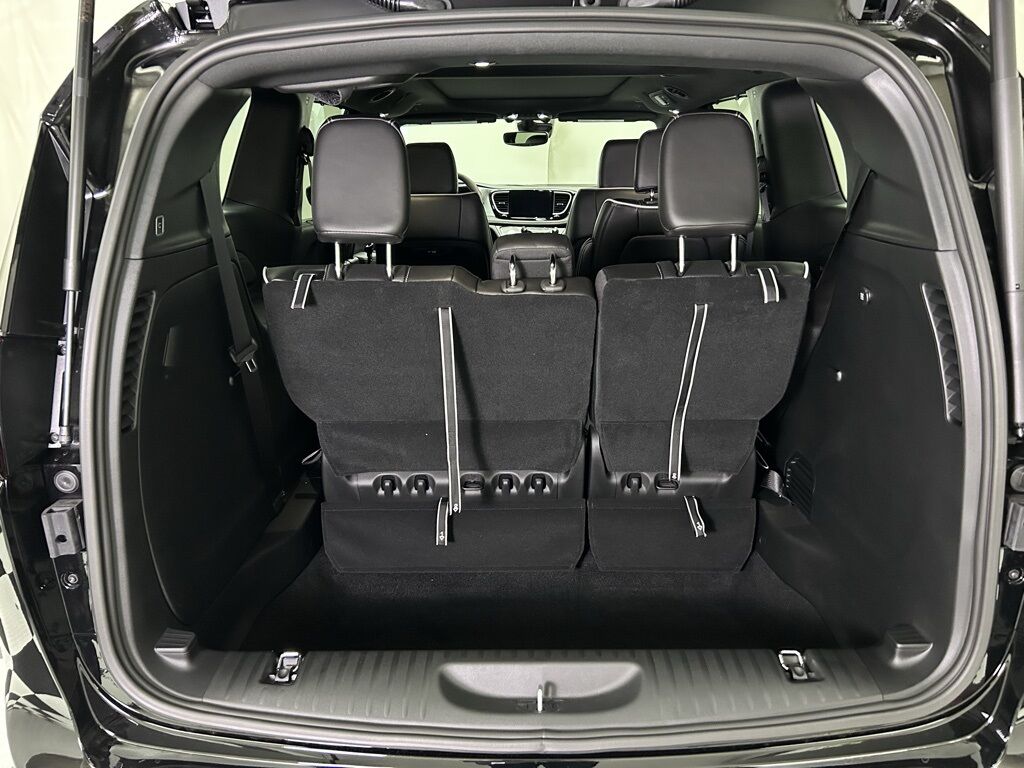 2026 Chrysler Pacifica Limited Portland OR