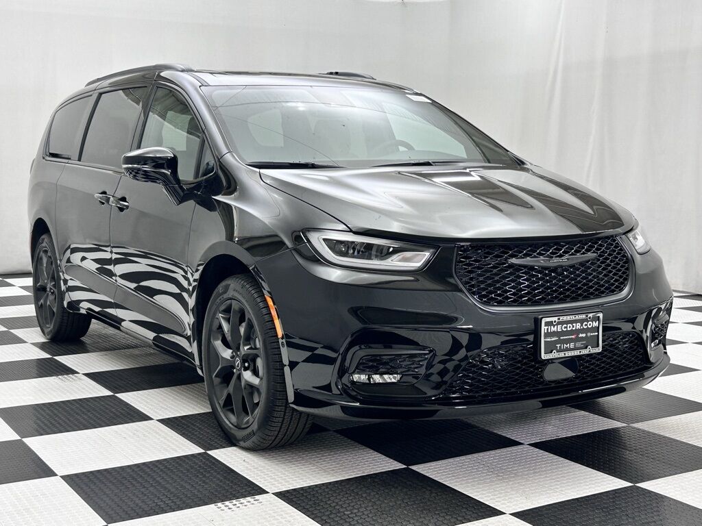 2026 Chrysler Pacifica Limited Portland OR