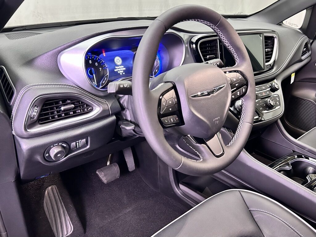 2026 Chrysler Pacifica Limited Portland OR