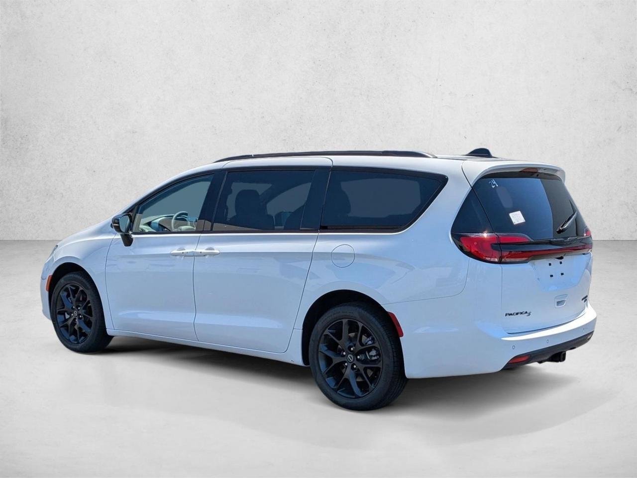2026 Chrysler Pacifica Limited Roseville CA