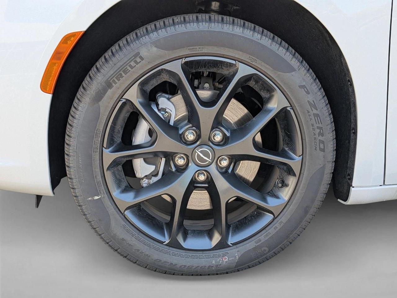 2026 Chrysler Pacifica Limited Roseville CA