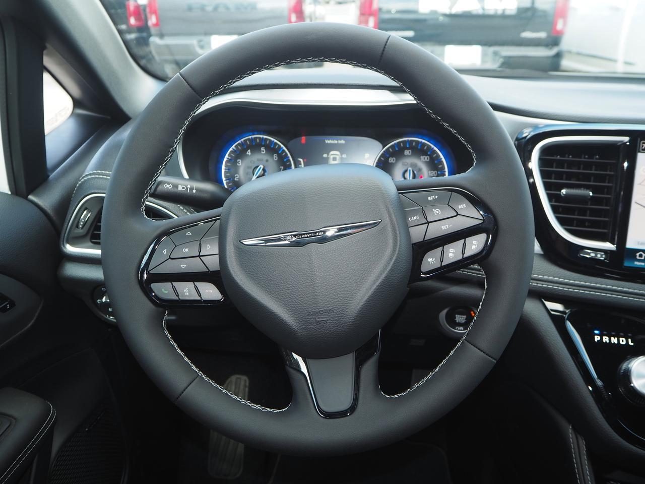 2026 Chrysler Pacifica Limited New Braunfels TX