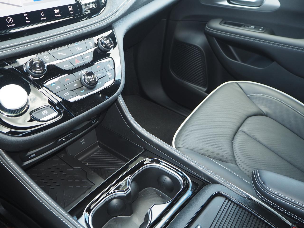 2026 Chrysler Pacifica Limited New Braunfels TX