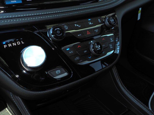 2026 Chrysler Pacifica Limited New Braunfels TX