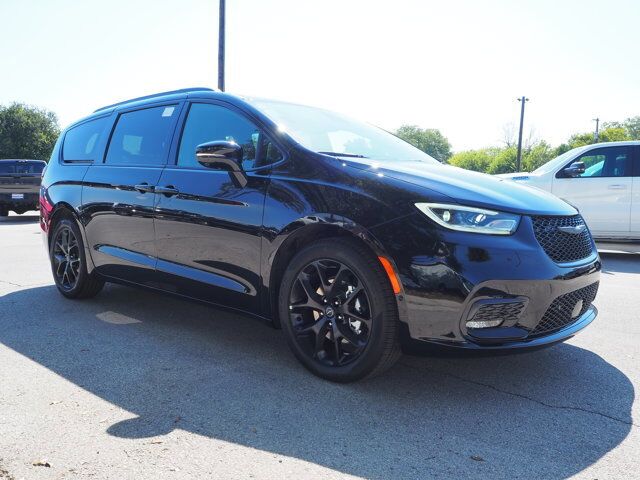 2026 Chrysler Pacifica Limited New Braunfels TX