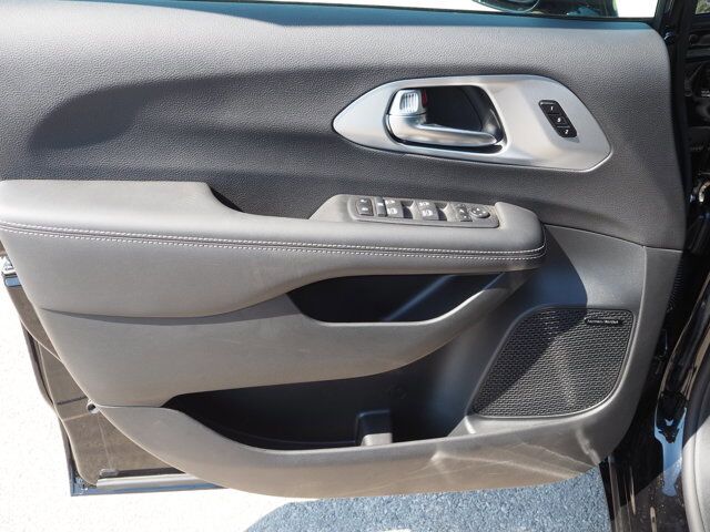 2026 Chrysler Pacifica Limited New Braunfels TX