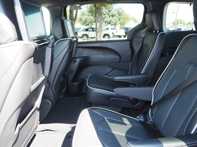 2026 Chrysler Pacifica Limited New Braunfels TX