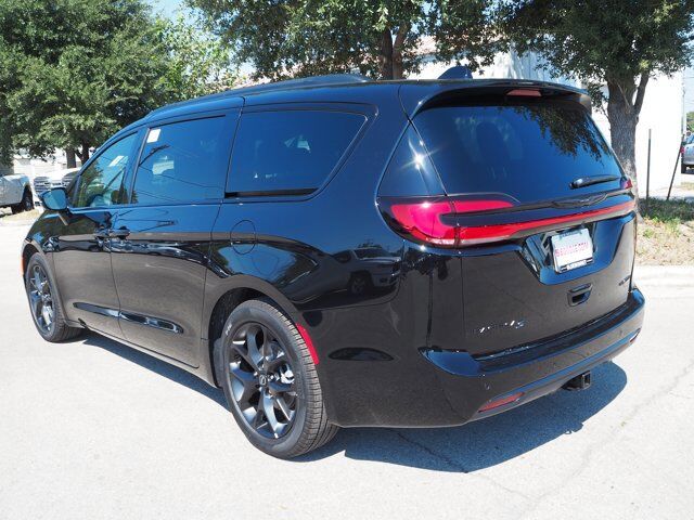 2026 Chrysler Pacifica Limited New Braunfels TX